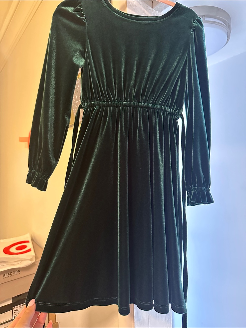 Girls Green Velvet Long Sleeve Dress size small 6 -6x - Picture 2 of 5